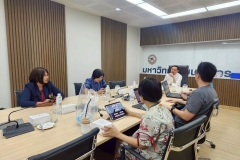 LINE_ALBUM_5.-ประชุมคณะทำงานจัดทำรายงาน-8-พ.ค.-68_250613_6