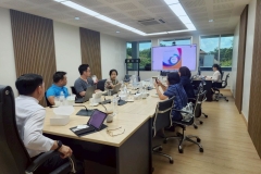 LINE_ALBUM_5.-ประชุมคณะทำงานจัดทำรายงาน-8-พ.ค.-68_250613_9